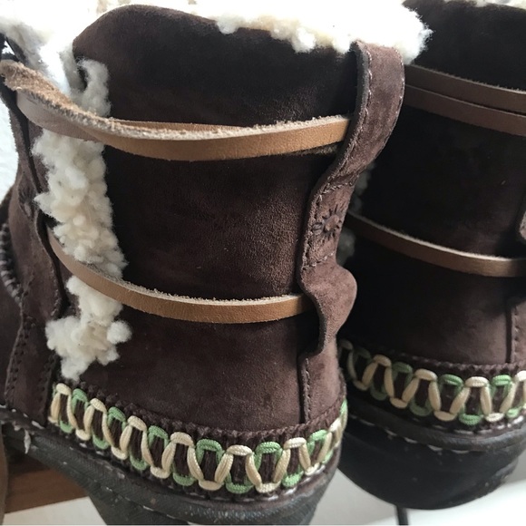 UGG Australian Cove, Brown Suede, size 5 - Picture 8 of 13